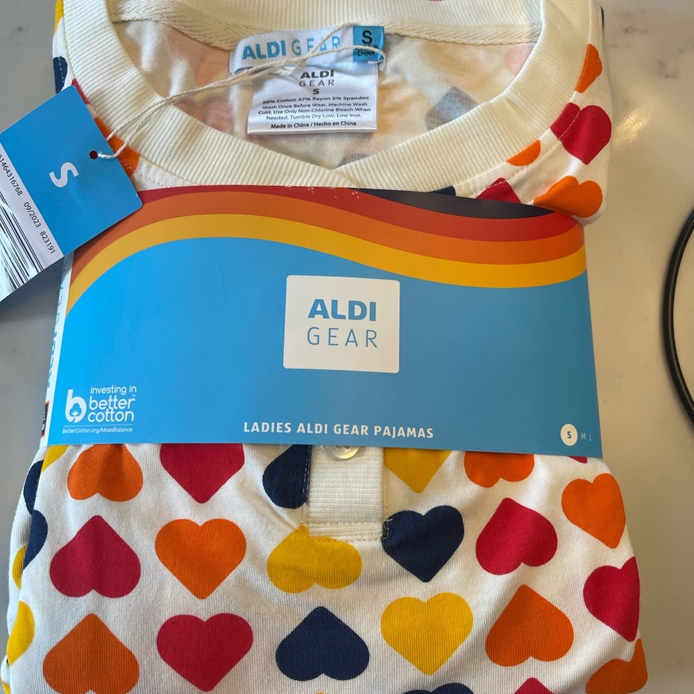 Aldi Gear pajamas women’s size small NWT